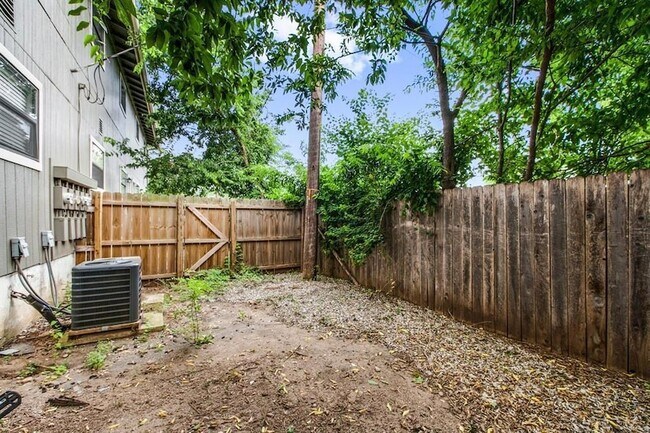 Building Photo - 11519 Pecan Creek Pkwy