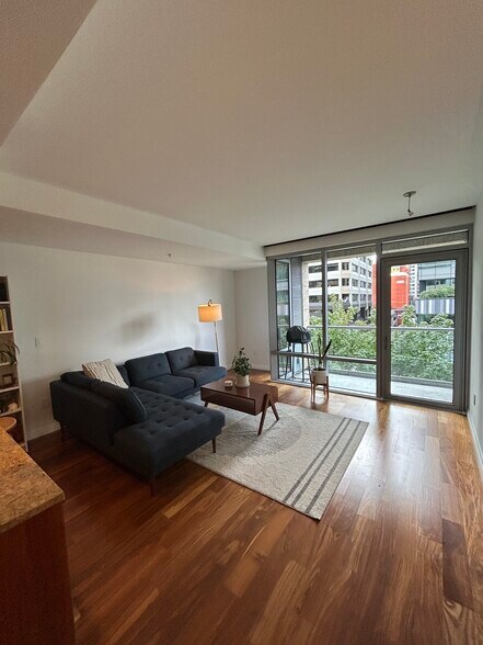 Living Room - Freshly Painted Unit - 10700 NE 4th St