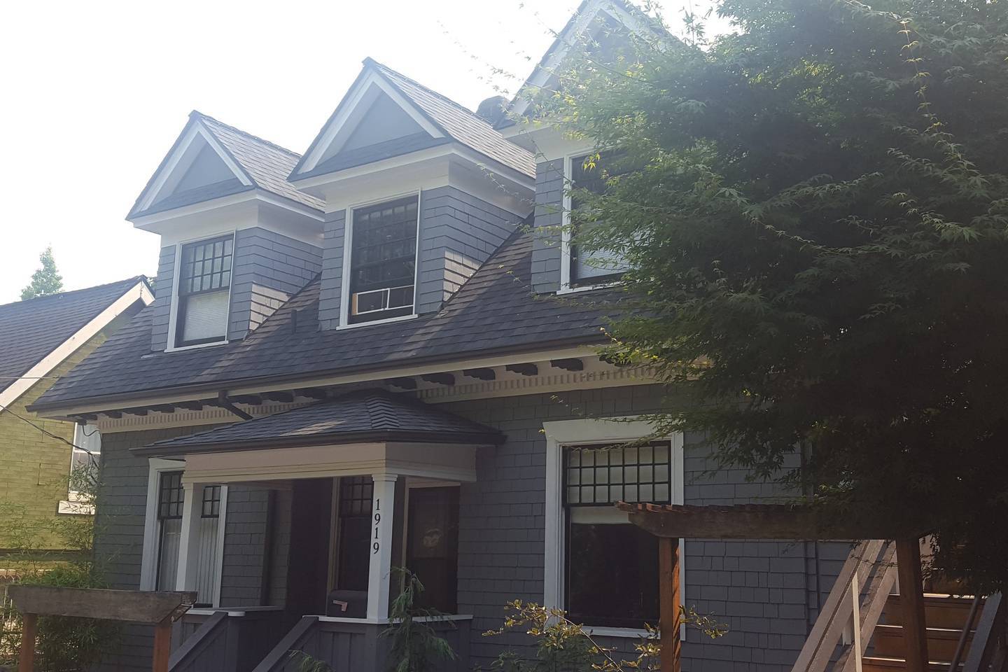 Building Photo - 1919 E Thomas St