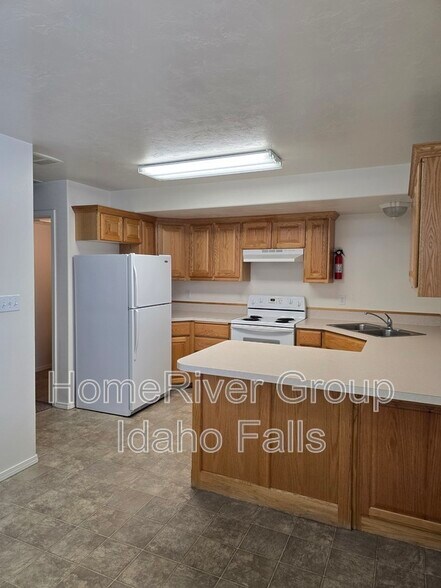 Building Photo - 3109 Chasewood Dr