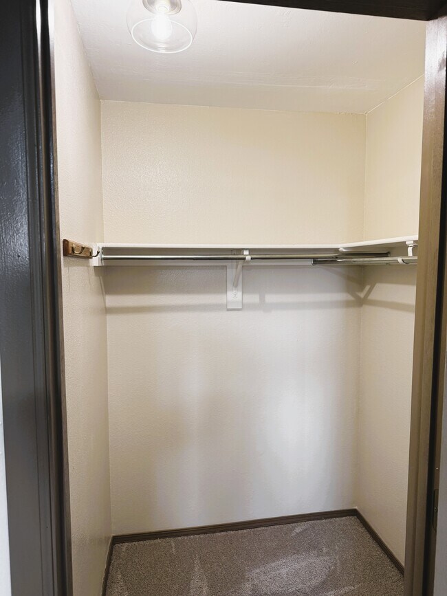 Building Photo - 7522 Madrid ct