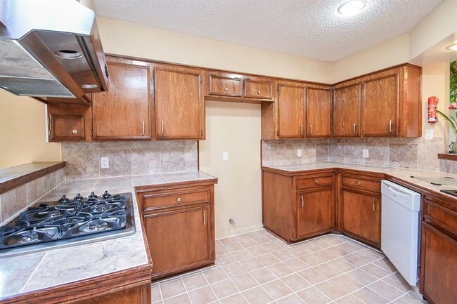 Building Photo - 11823 Zarroll Dr