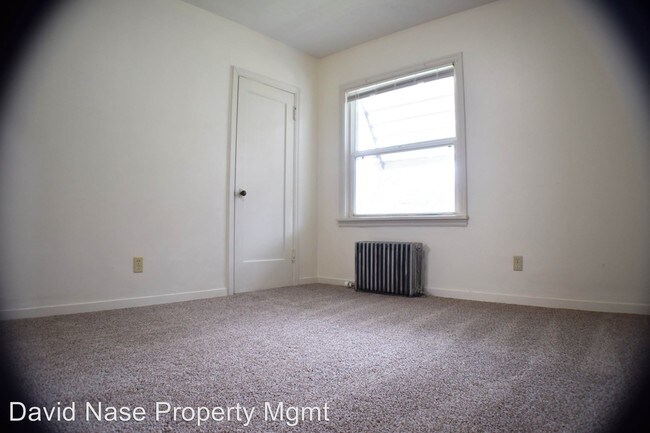 Building Photo - 5128-5138-5138 SE Milwaukie Ave