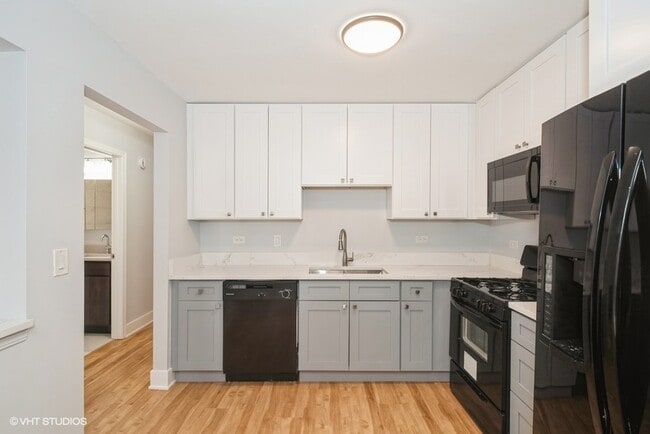 Building Photo - 77 N Macgillis Dr