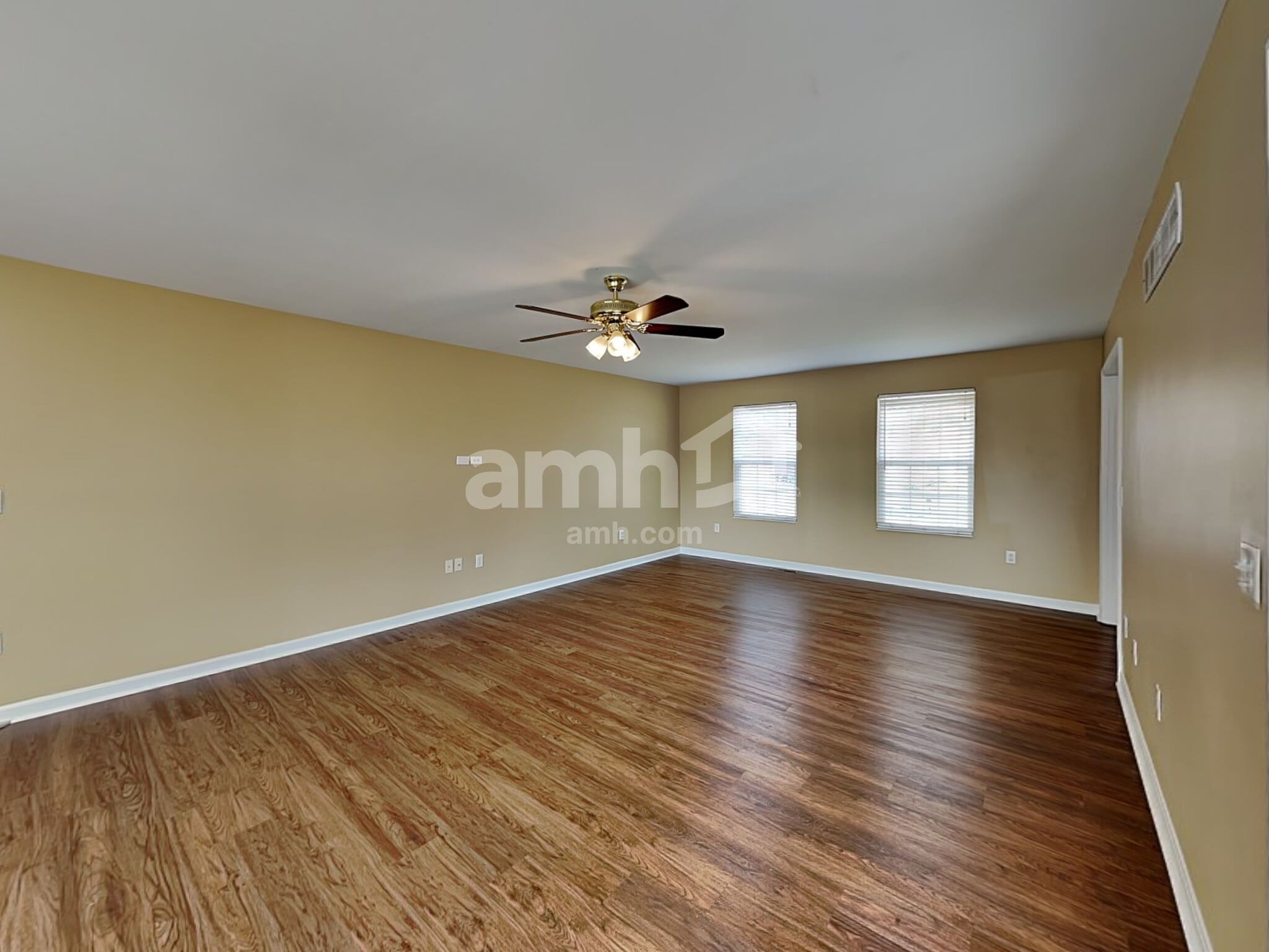 Building Photo - 10213 Waterford Ct