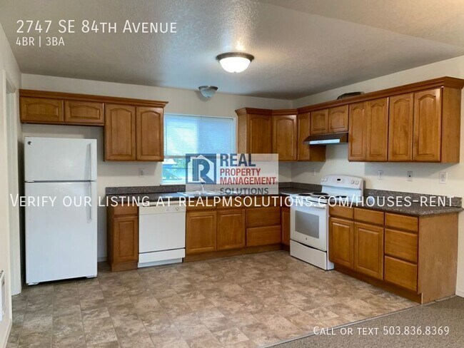 Building Photo - 2747 SE 84th Ave