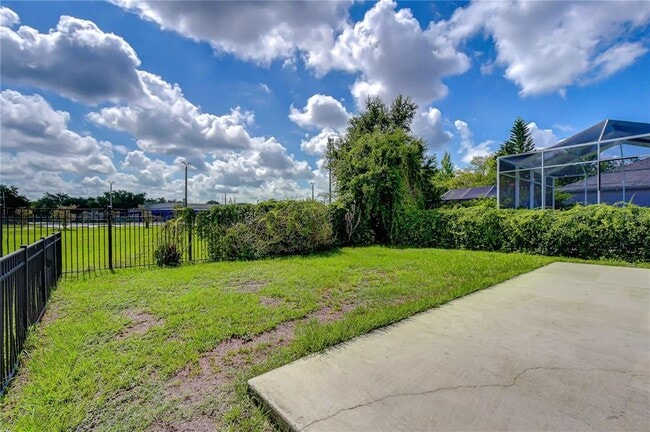 Building Photo - 6010 Skylarkcrest Dr