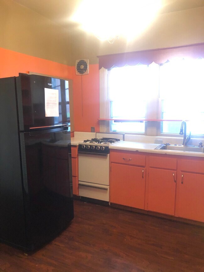 Building Photo - 1515 Ross St