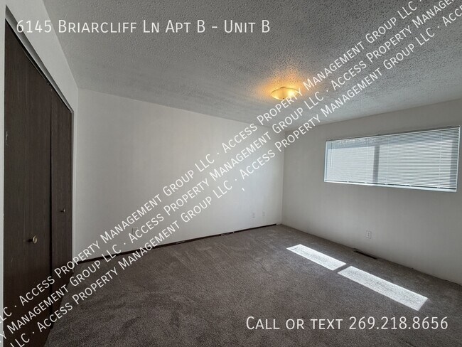Building Photo - 6145 Briarcliff Ln
