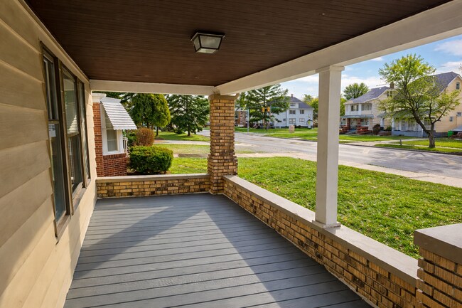 Building Photo - 4441 E 131st St