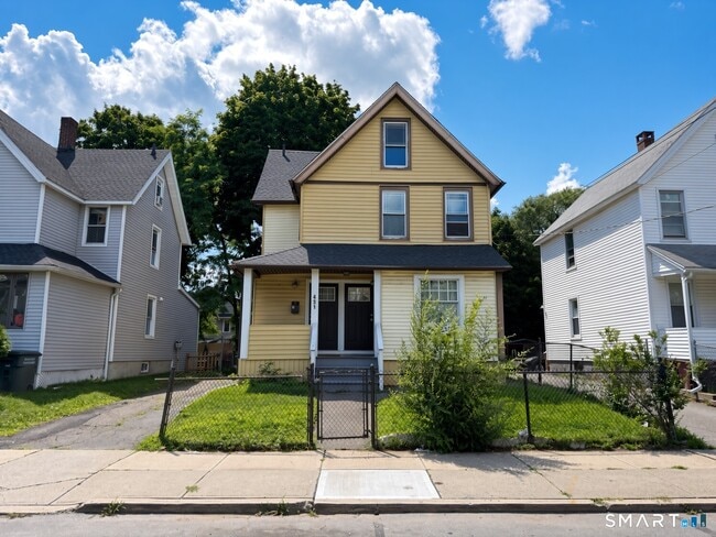 Primary Photo - 451 Hollister Ave