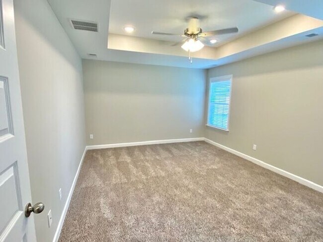 Building Photo - Now Leasing in Southaven @ Rasco Farms- 4-Bedroom 2.5 Bath Home-Availalbe Now!