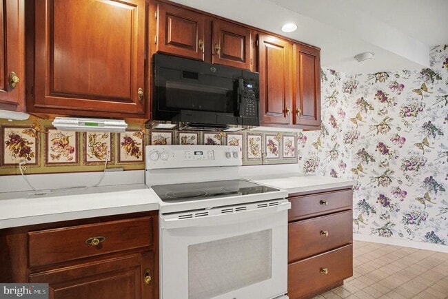 Building Photo - 100 Breyer Dr