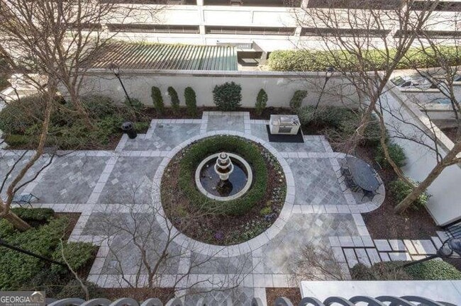 Building Photo - 195 14th St NE