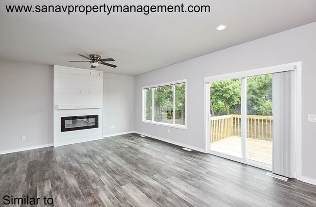 Building Photo - Modern Look 2 Story house!! Waukee Schools!! Great Neighbourhood!