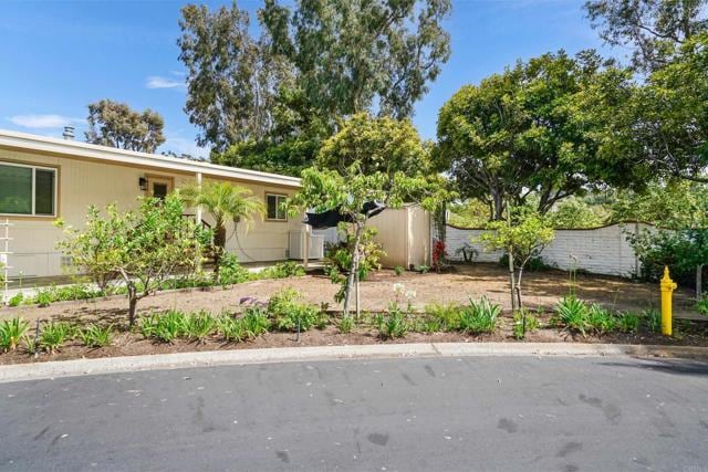 Building Photo - 5301 Don Miguel Dr