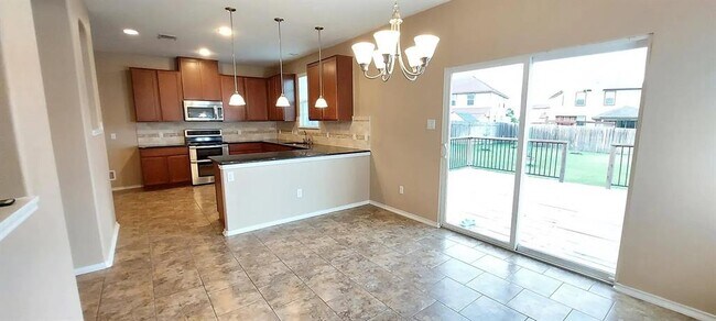 Building Photo - 455 Gina Dr