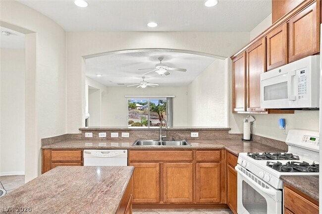 Building Photo - 8852 Regatta Bay Pl