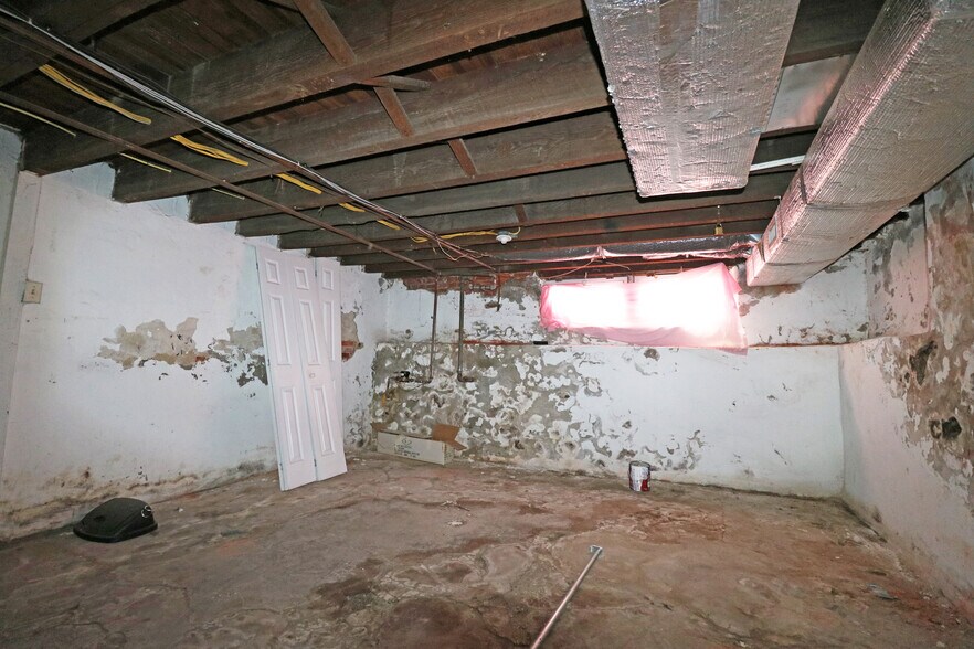 Building Photo - 31 S Darlington St