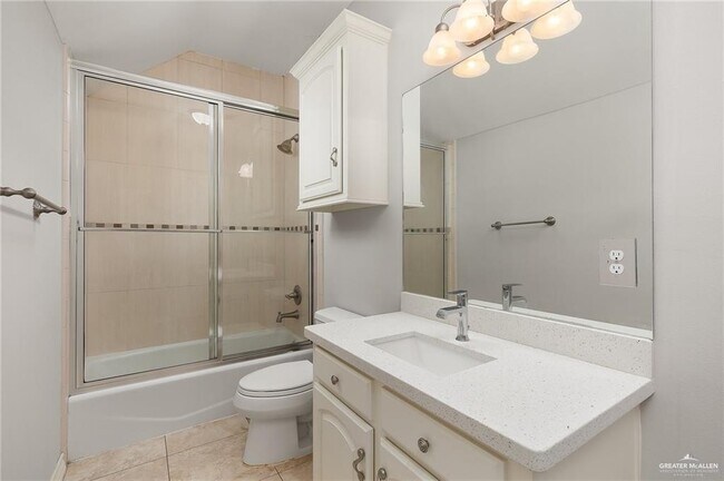 Building Photo - 18 N 49th St