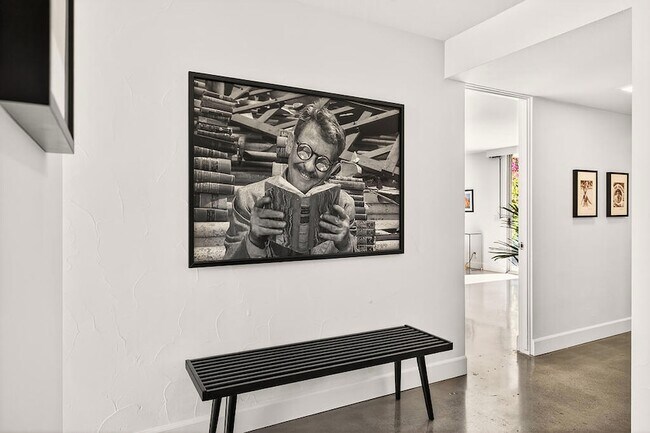 Building Photo - 76790 Lark Dr