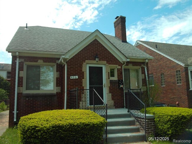Primary Photo - 4861 Korte St