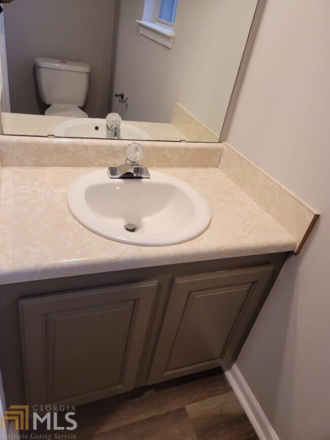 Building Photo - 4 bedroom in Atlanta GA 30349