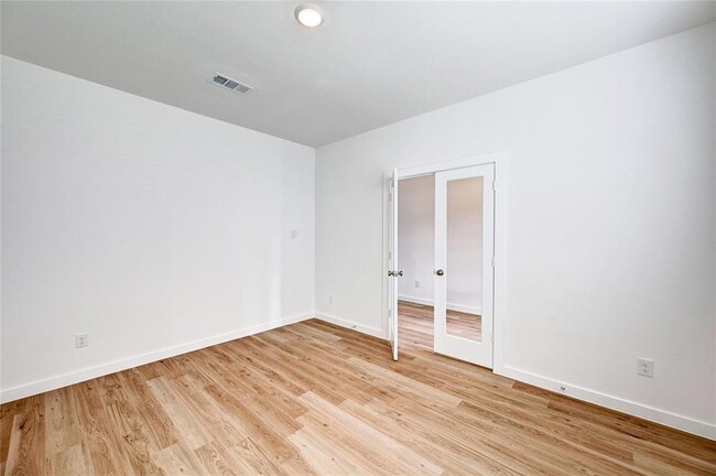 Building Photo - 8403 Oceanmist Cv Dr