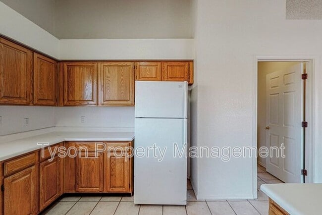 Building Photo - 5201 Tamariz Dr NW