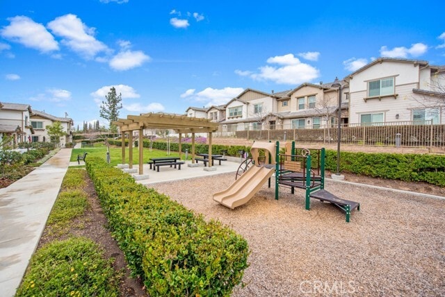 Building Photo - 18027 Burke Ln