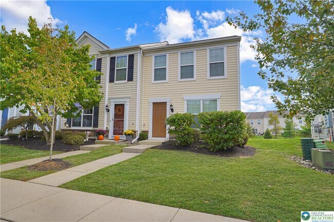 Primary Photo - 8408 Saylor Ct