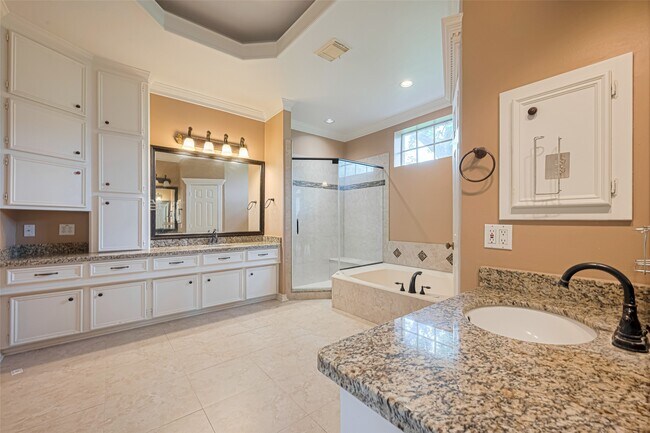 Building Photo - 3665 Maranatha Dr