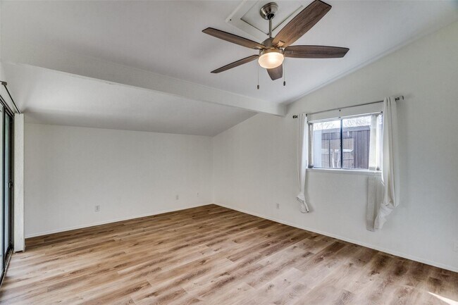 Building Photo - Spacious 3 Bedroom, 2 Bath Rental in Plano...