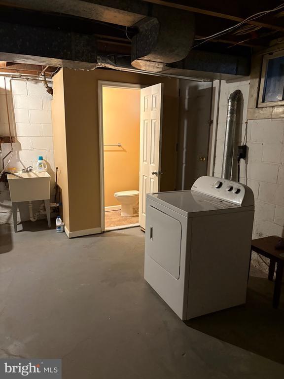 Building Photo - 146 Dumbarton Rd