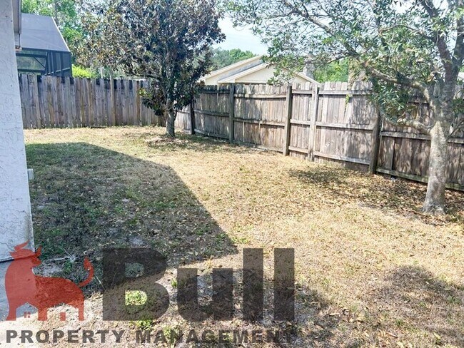 Building Photo - 1066 Las Cruces Dr