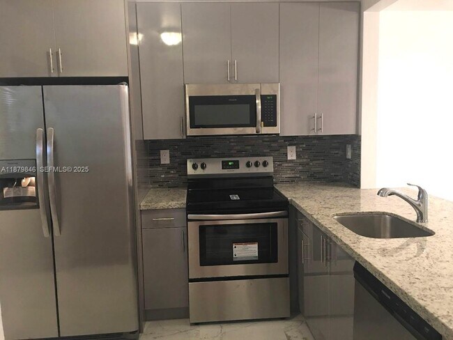 Building Photo - 7815 Camino Real