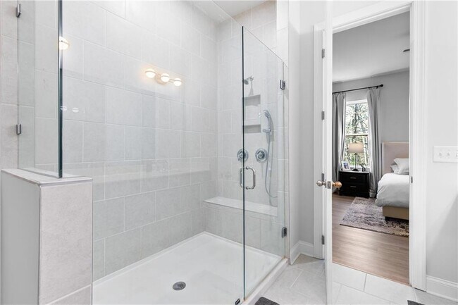 Building Photo - 777 Stickley Oak Way