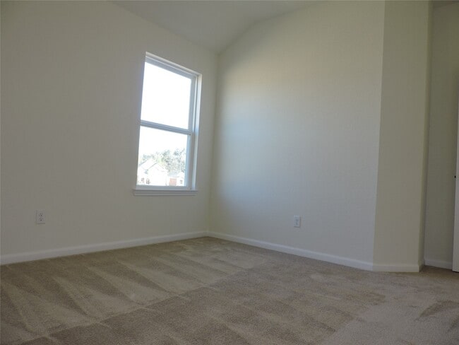 Building Photo - 1122 Epworth Ct.