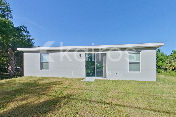 Building Photo - 8736 103rd Ave
