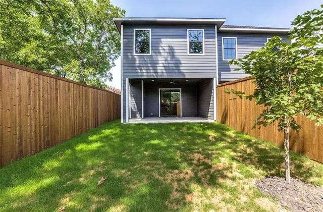 Building Photo - 415 S Glasgow Dr