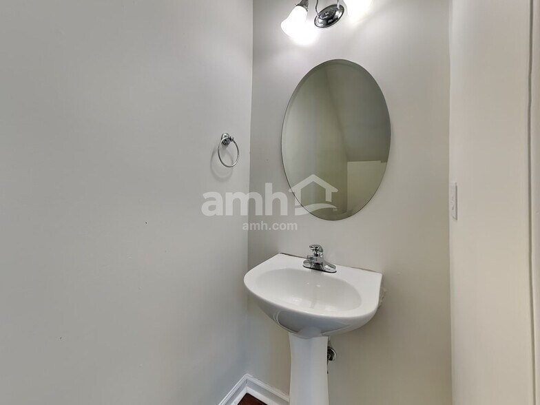 Building Photo - 4011 Black Gum Pl