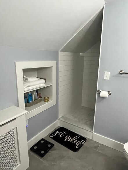 Bathroom - 64 Foreside Rd