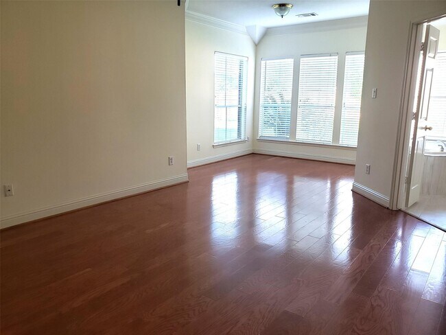 Building Photo - 5319 Ashley Way Ct