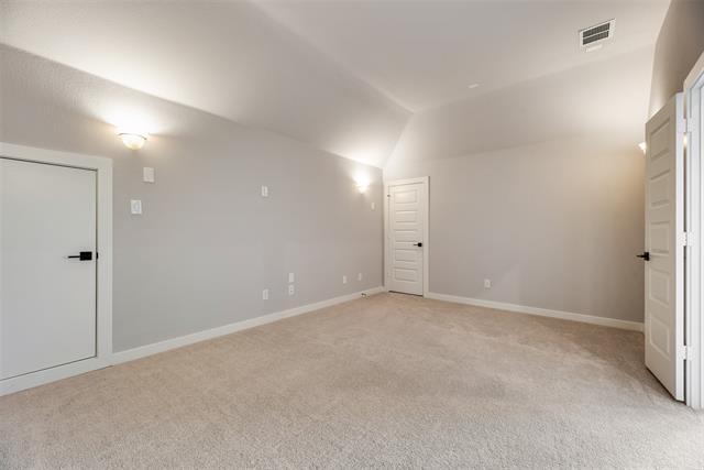 Building Photo - 3102 Bunting Dr
