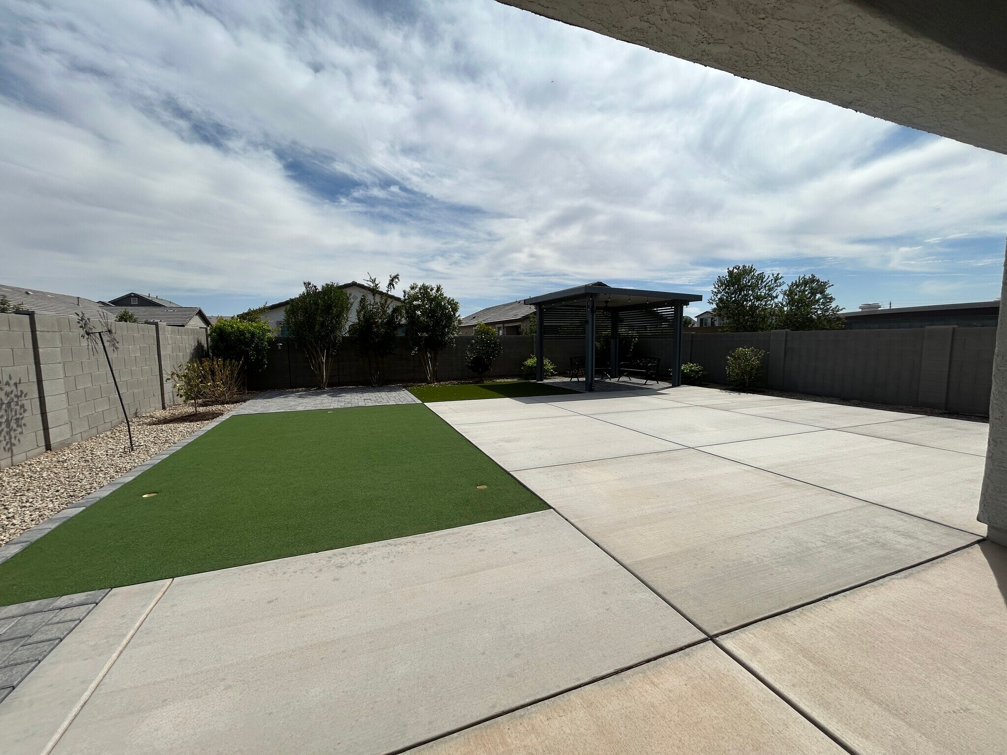 Building Photo - 22461 E Mewes Rd