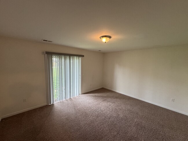 Building Photo - 172 Drexel Ct