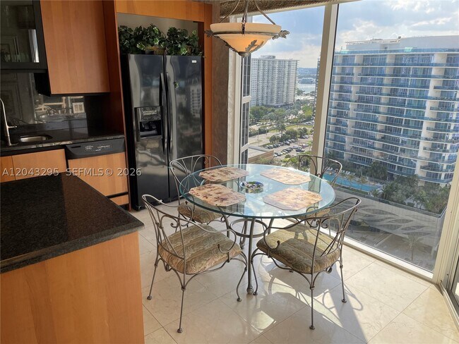 Building Photo - 17555 Collins Ave
