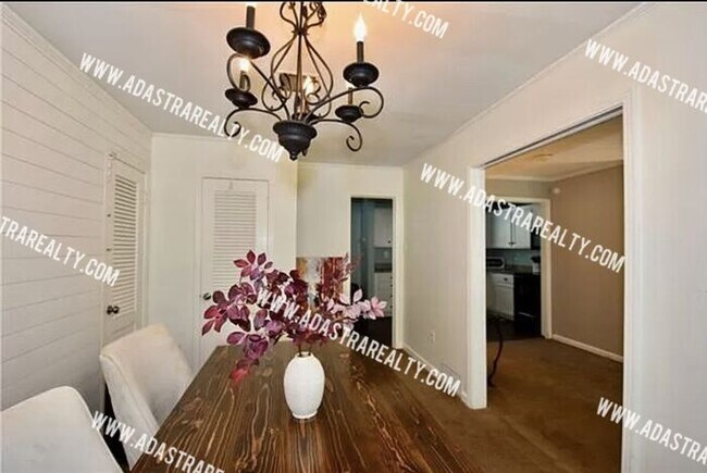 Building Photo - Beautiful Ranch Home in Prairie Village-Coming SOON!!