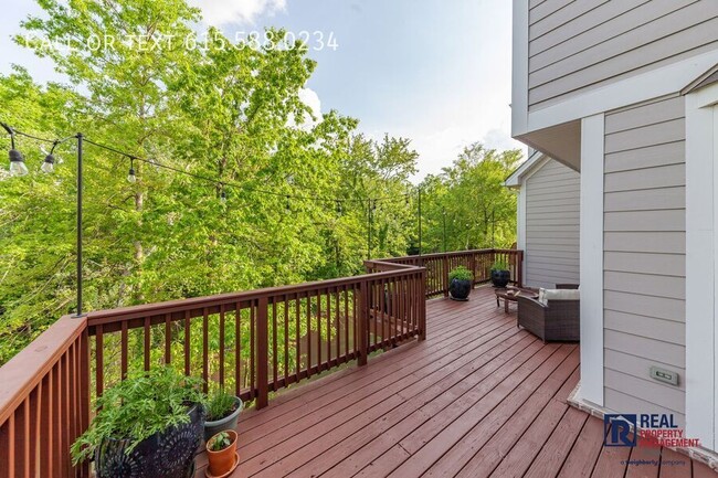 Building Photo - 141 Rivergate Dr