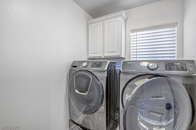 Building Photo - 4784 Essen Ct